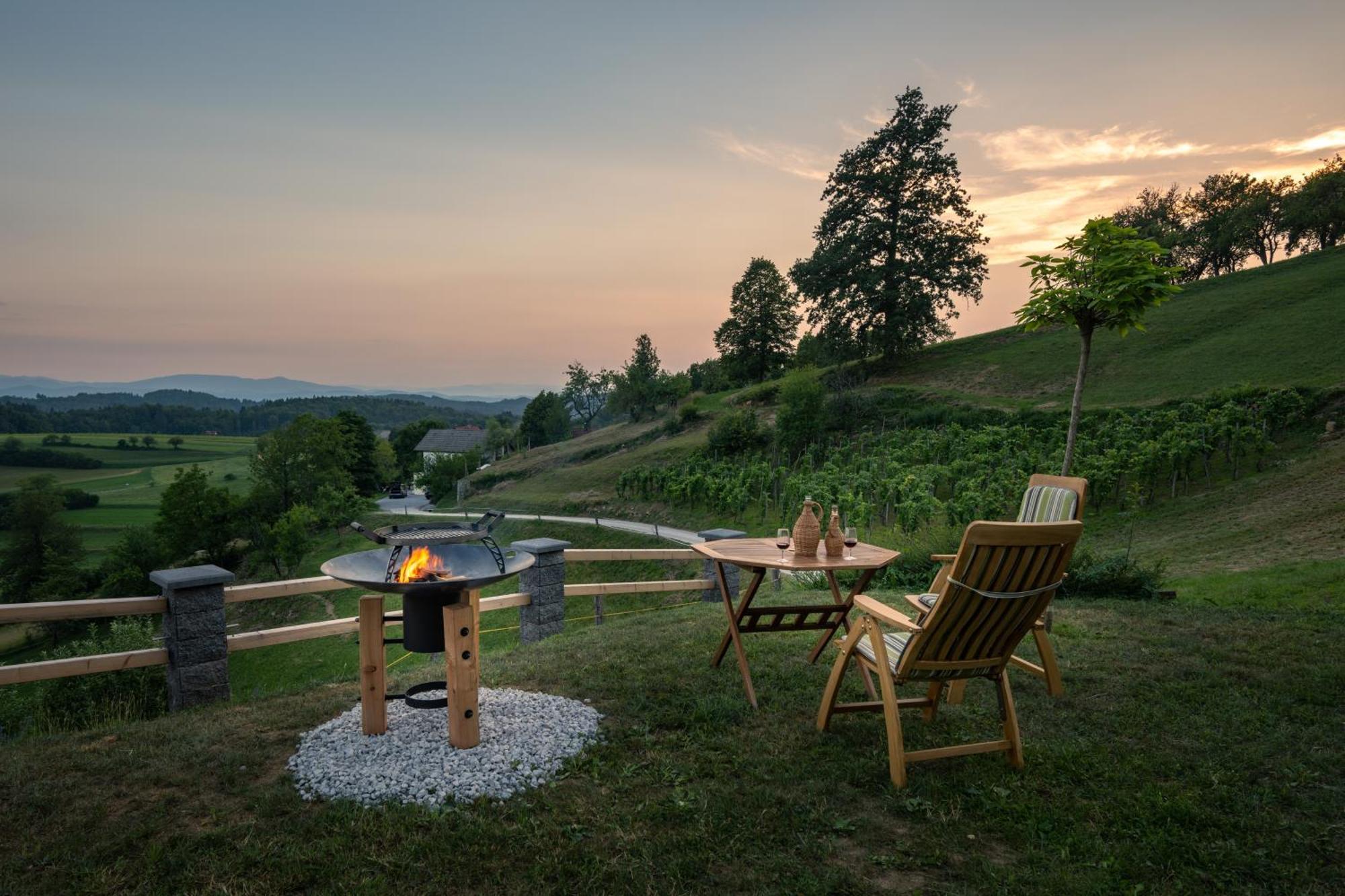 Vineyard Cottage Krivic Trebelno Exteriér fotografie